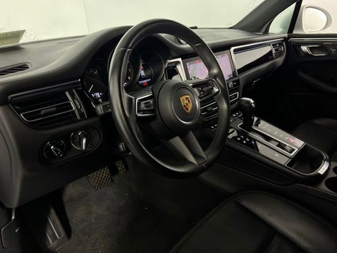 Used 2022 Porsche Macan image 21