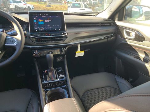 New 2024 Jeep Compass Trailhawk w/ Sun and Sound Group image 46