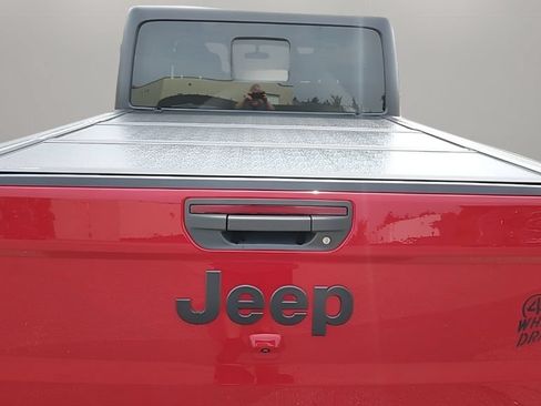 Used 2021 Jeep Gladiator Sport AWD/4WD image 32