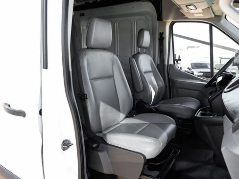 Used 2015 Ford Transit 250 148 Medium Roof image 30