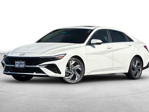 Used 2024 Hyundai Elantra Limited FWD image 2