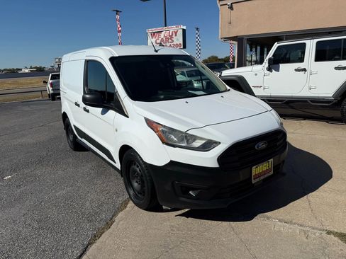 Used 2019 Ford Transit Connect XL image 3