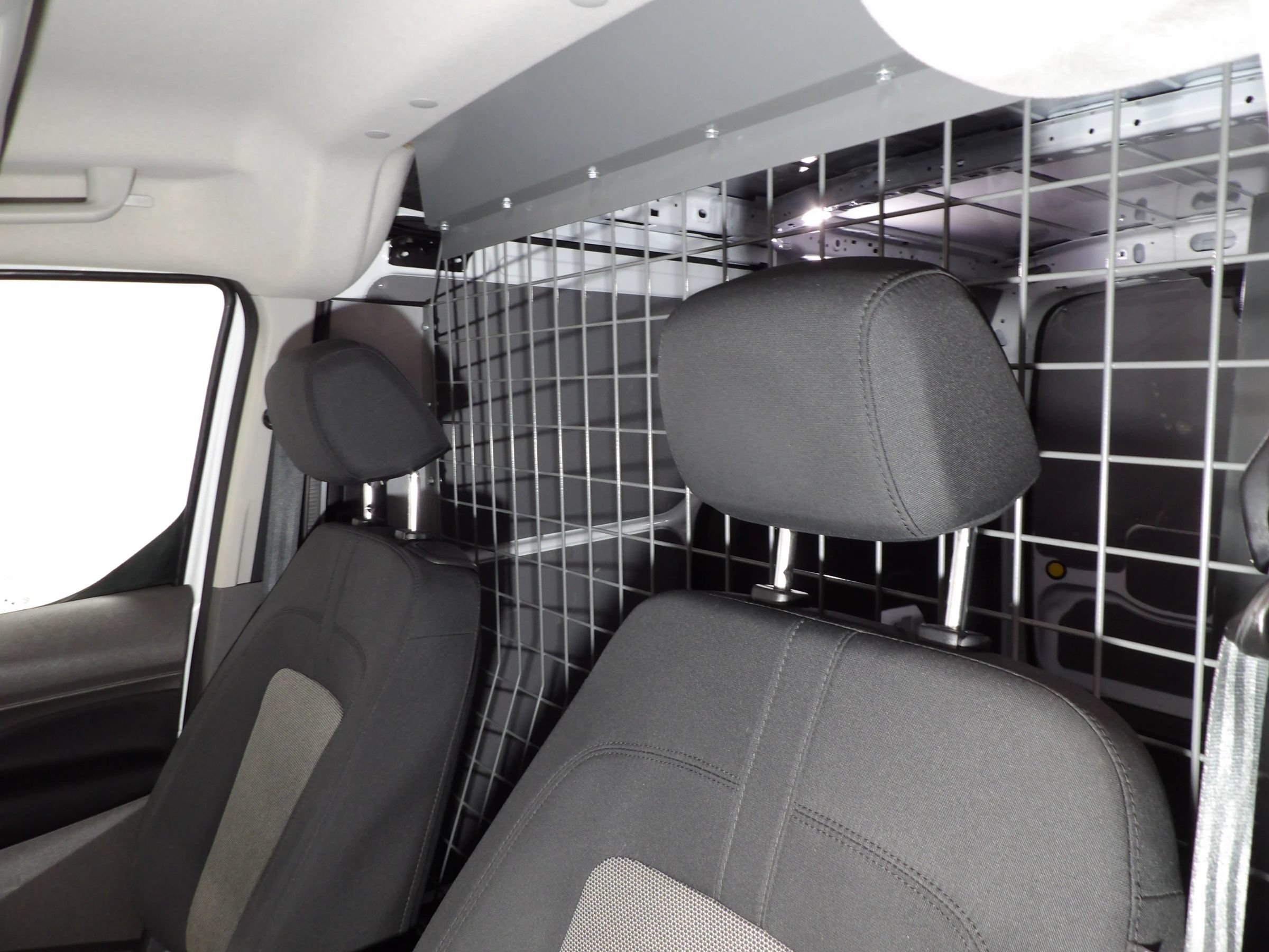 Used 2022 Ford Transit Connect XL FWD image 15
