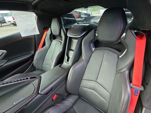 Used 2024 Chevrolet Corvette Stingray Premium Conv w/ Z51 Performance Package RWD image 21