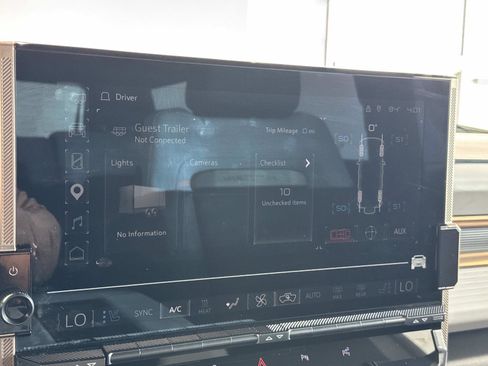 Used 2025 GMC Hummer EV 3X AWD/4WD image 16