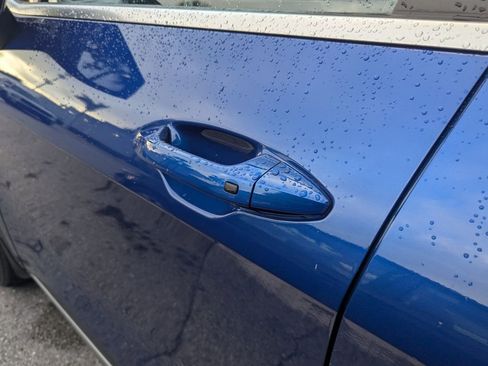 Used 2024 Kia Sportage EX image 19