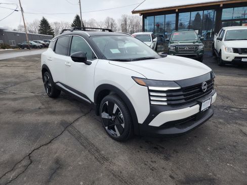 New 2026 Nissan Kicks SR w/ SR Premium Package image 1