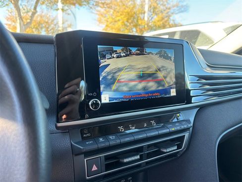 Certified 2025 Toyota Camry LE image 22