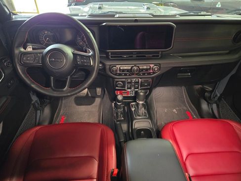 Used 2024 Jeep Wrangler Unlimited Rubicon 392 image 22