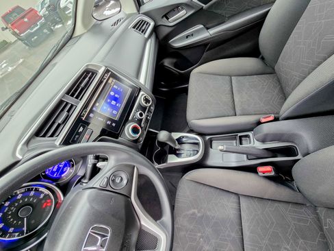 Used 2016 Honda Fit EX image 20