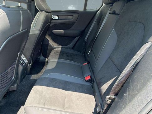 Used 2023 Volvo C40 P8 Recharge Plus AWD/4WD image 22