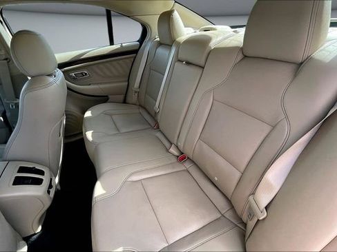Used 2017 Ford Taurus Limited image 21