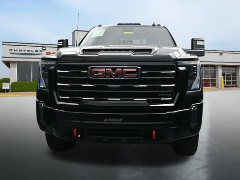 Used 2024 GMC Sierra 2500 AT4 w/ AT4 Premium Plus Package AWD/4WD image 8