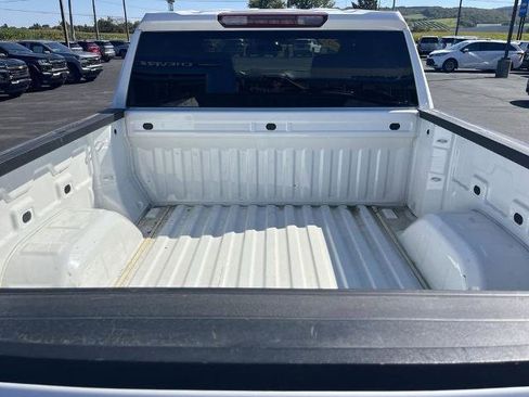 Used 2021 Chevrolet Silverado 1500 Custom Trail Boss AWD/4WD image 23