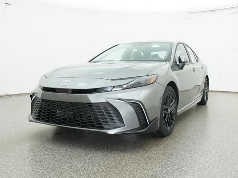 New 2026 Toyota Camry SE image 32