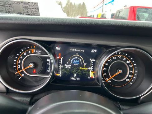 Used 2021 Jeep Gladiator Sport image 17