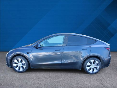 Used 2021 Tesla Model Y Long Range image 6