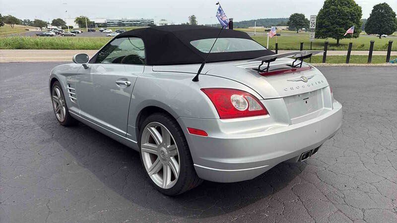 Used 2007 Chrysler Crossfire Limited RWD image 6