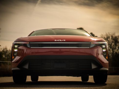 New 2026 Kia K4 FWD image 25
