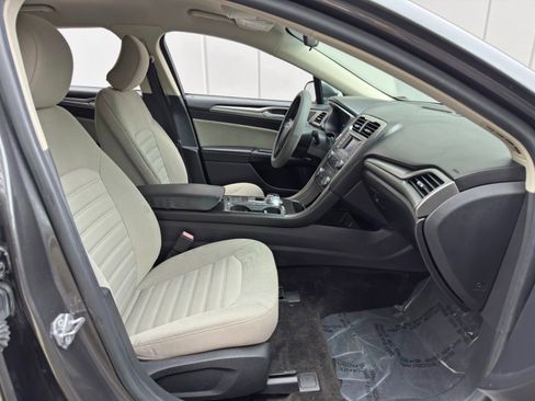 Used 2018 Ford Fusion S image 14