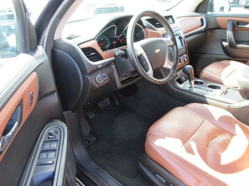 Used 2015 Chevrolet Traverse LT FWD image 13