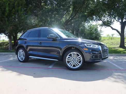 Used 2018 Audi Q5 Prestige w/ Prestige Package AWD/4WD image 1