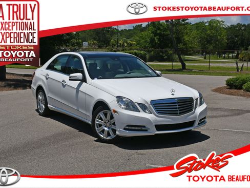 Used 2013 Mercedes-Benz E 350 4MATIC Sedan image 1