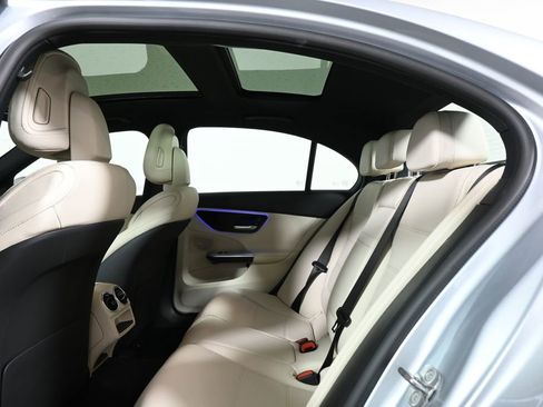 Certified 2025 Mercedes-Benz C 300 4MATIC Sedan image 33