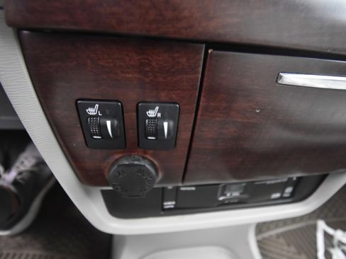 Used 2012 Toyota Sienna Limited image 14