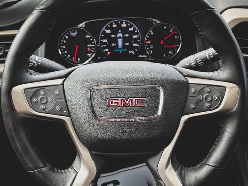 Used 2017 GMC Acadia Denali w/ Technology Package AWD/4WD image 14