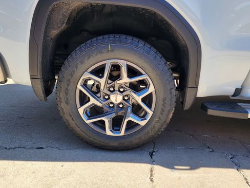 New 2026 GMC Sierra 1500 SLT w/ SLT Premium Plus Package image 52