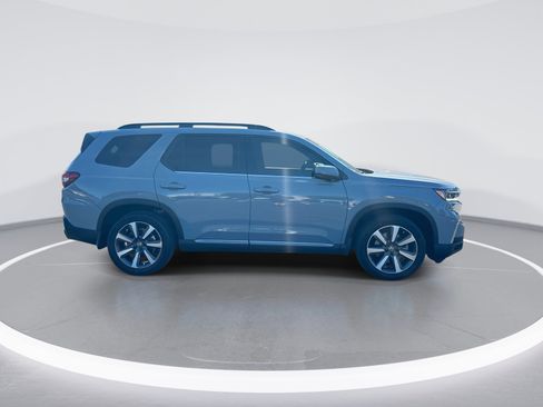 Used 2023 Honda Pilot Touring image 10