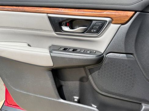 Used 2022 Honda CR-V Touring image 16