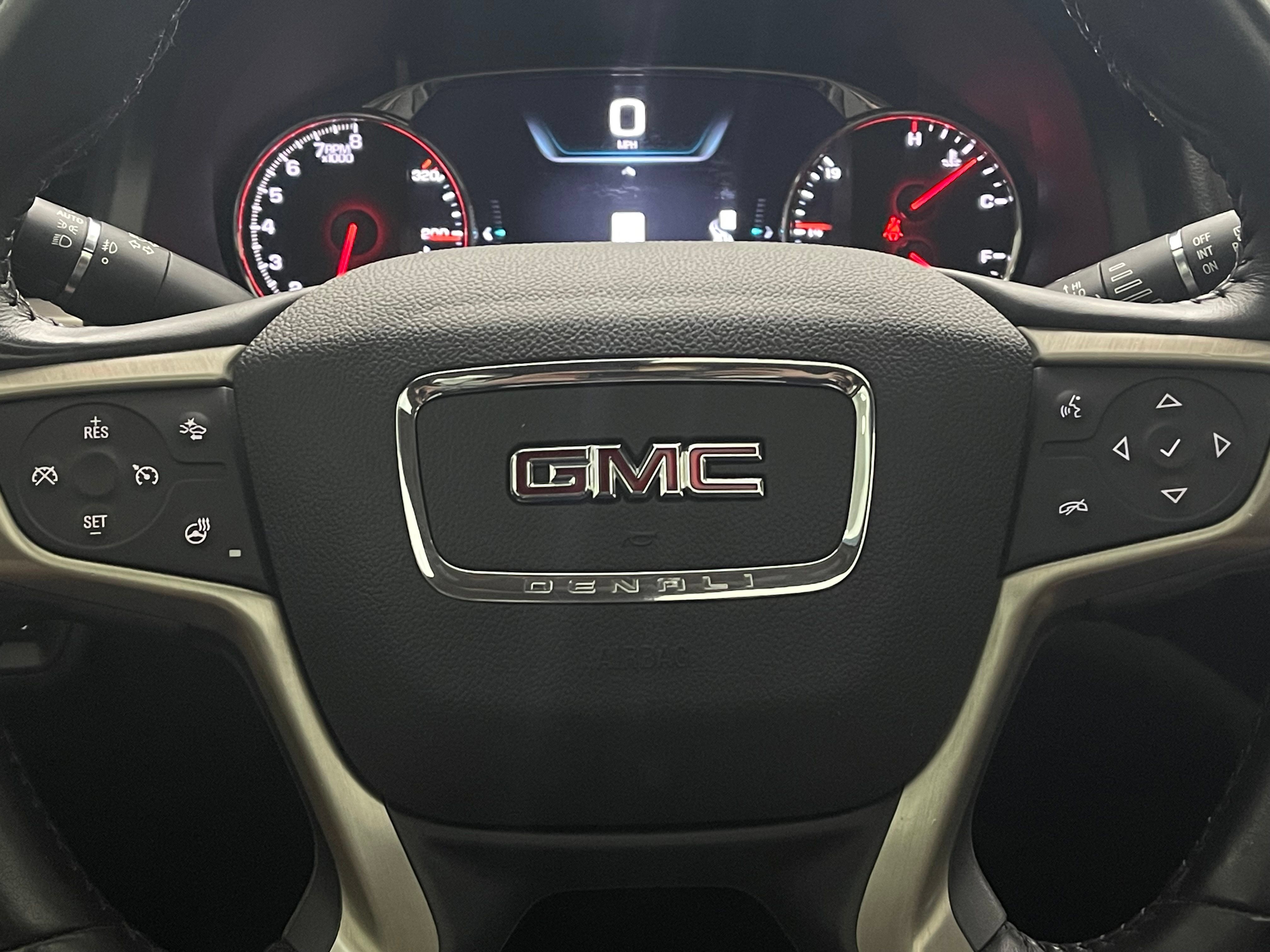 Used 2019 GMC Acadia Denali w/ Technology Package AWD/4WD image 20