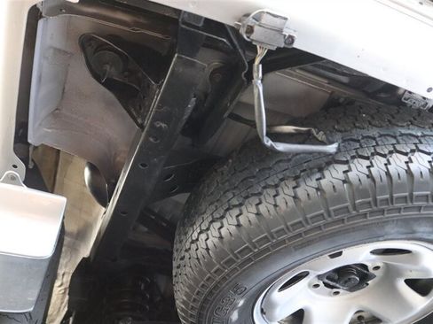 Used 2000 Toyota 4Runner Limited AWD/4WD image 30