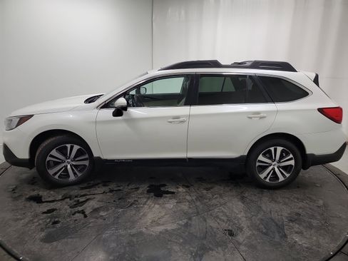 Used 2019 Subaru Outback 2.5i Limited image 4