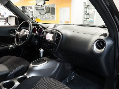 Used 2016 Nissan Juke S image 33