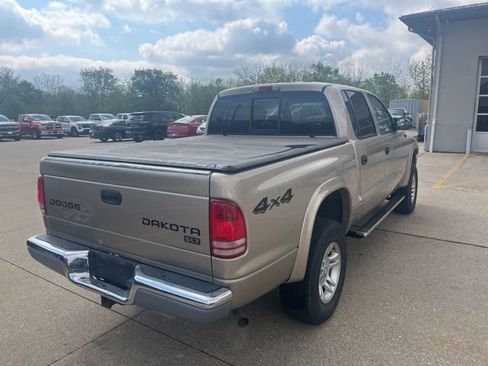 Used 2004 Dodge Dakota SLT w/ Deluxe Convenience Group AWD/4WD image 5