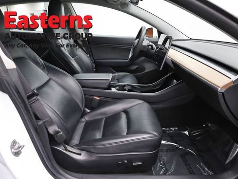 Used 2019 Tesla Model 3 Standard Range Plus RWD image 18