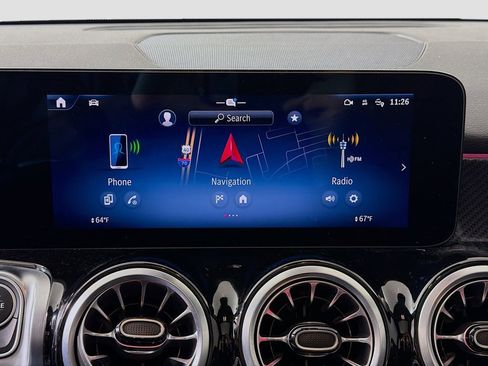 Used 2025 Mercedes-Benz GLB 35 AMG 4MATIC image 16