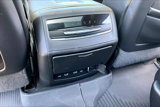 Used 2023 Cadillac Escalade ESV Sport Platinum AWD/4WD image 10