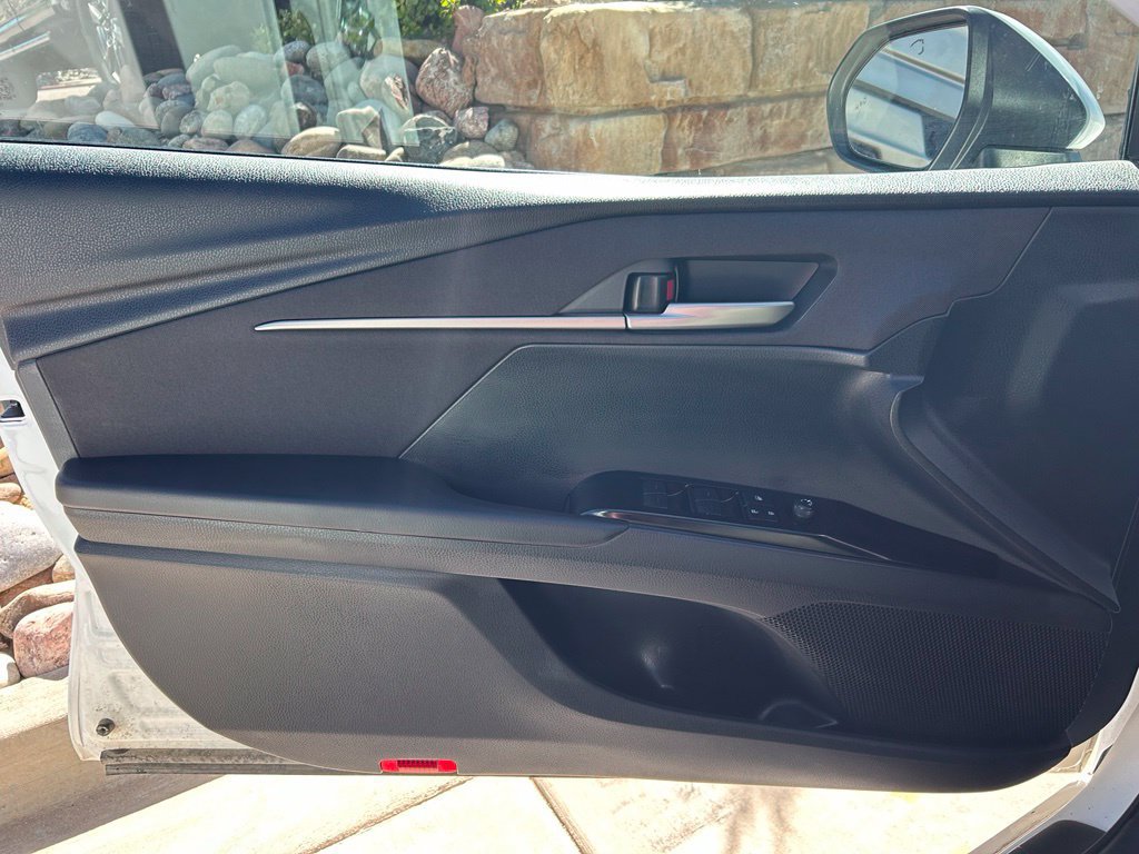 Used 2026 Toyota Camry LE FWD image 10