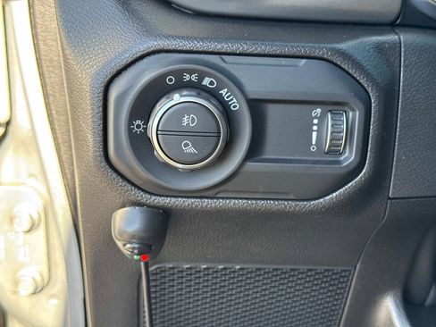 Certified 2023 Jeep Gladiator Sport image 31