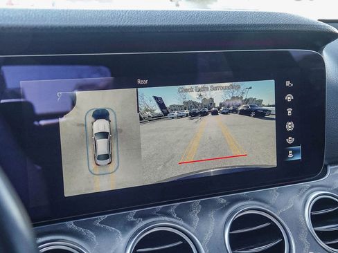 Used 2021 Mercedes-Benz E 350 Sedan image 22