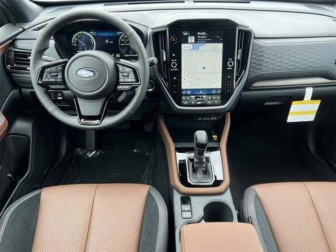 New 2025 Subaru Forester Touring image 3