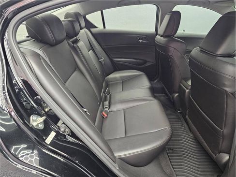 Used 2018 Acura ILX FWD image 13