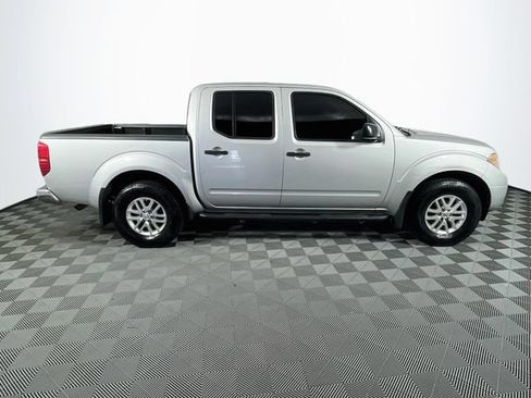Used 2019 Nissan Frontier SV AWD/4WD image 8