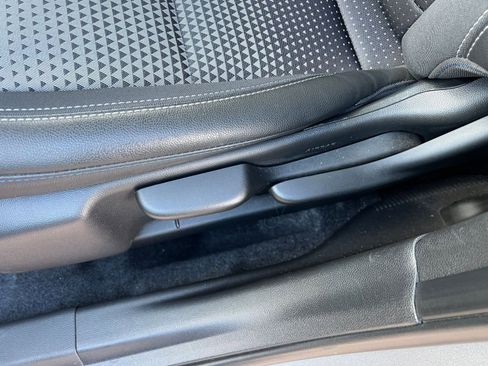 Used 2025 Chevrolet Trax LT image 22