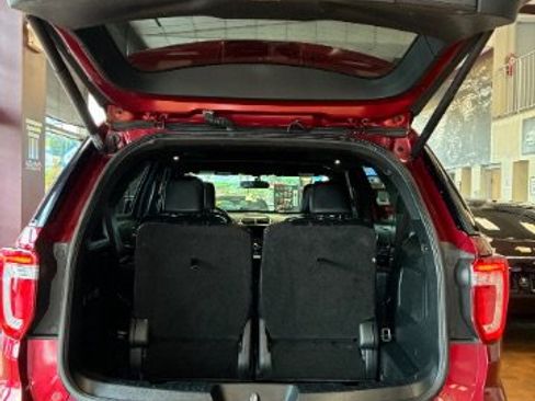 Used 2019 Ford Explorer Limited AWD/4WD image 14