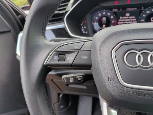 Certified 2025 Audi Q3 2.0T Premium w/ Convenience Package AWD/4WD image 18
